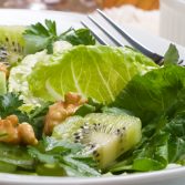 Сыроедческий Салат из Киви и Зелени